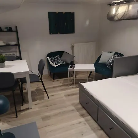 Le Calme De Yourhosthelper Appartamento Reims